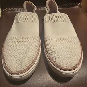 UGG Women'sTan Slip-On Loafers